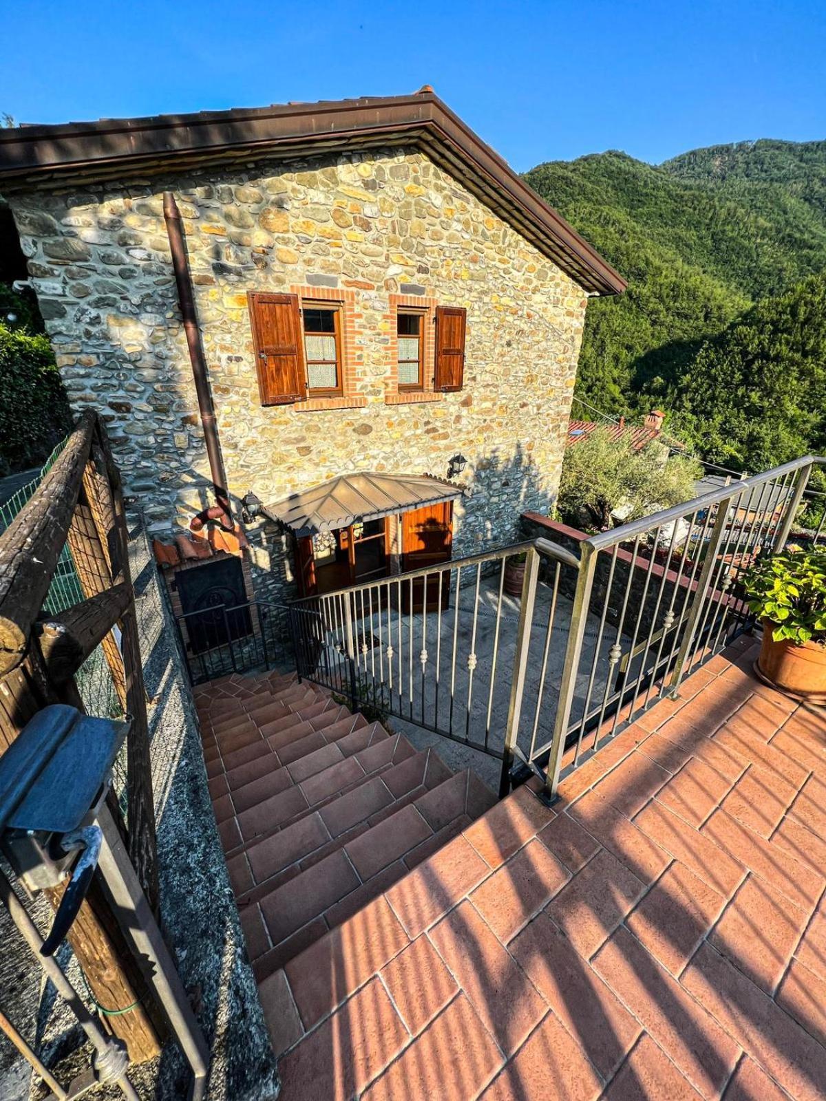Old Village Linda - Tra Lunigiana & Cinque Terre 코마노 외부 사진